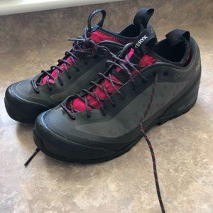 Arcteryx GoreTex Waterproof Hiking Shoe